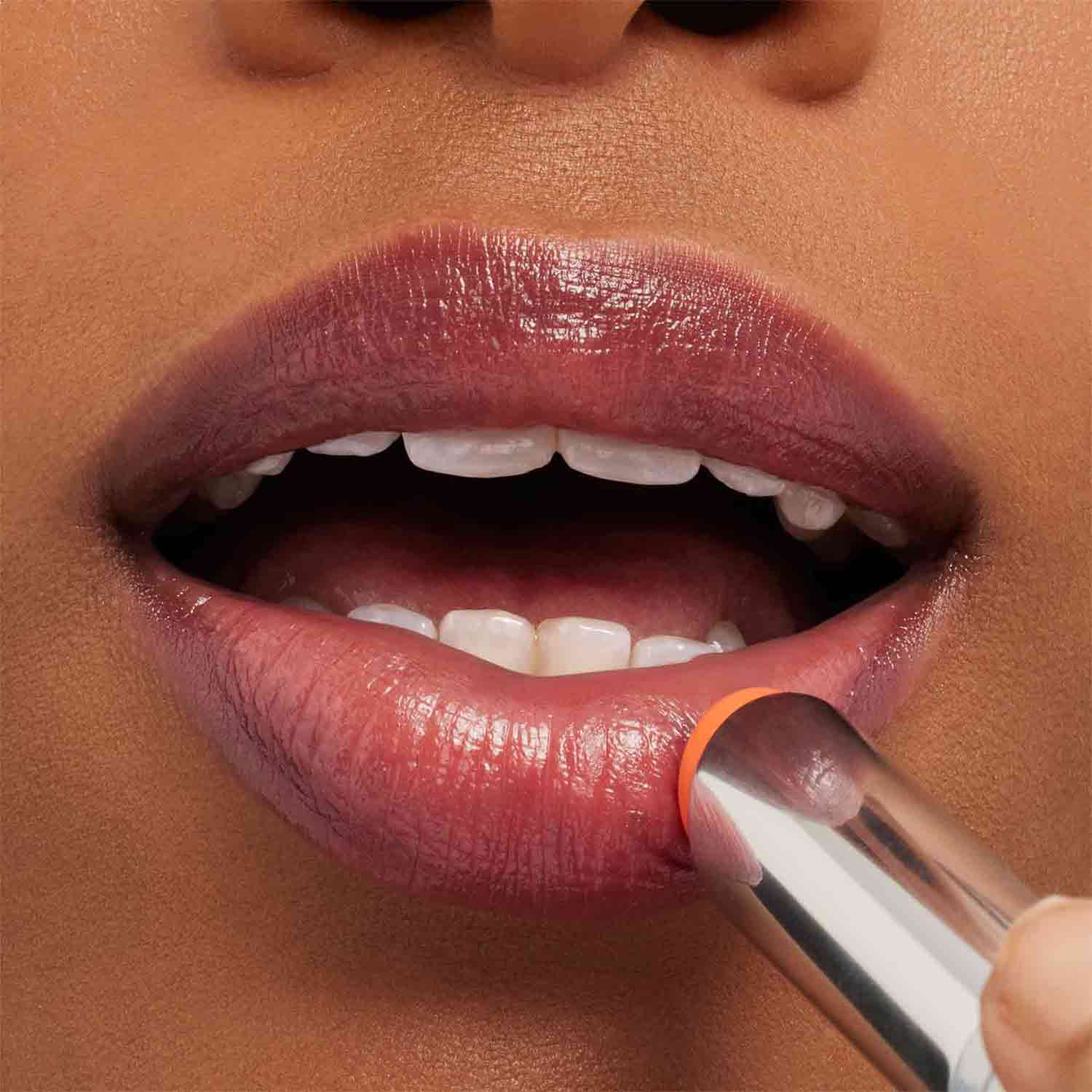 GLOW PLAY TENDERTALK LIP BALM (BÁLSAMO LABIAL)